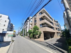 藤沢市片瀬海岸、マンションの画像です
