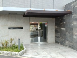 藤沢市片瀬、マンションのエントランス画像です