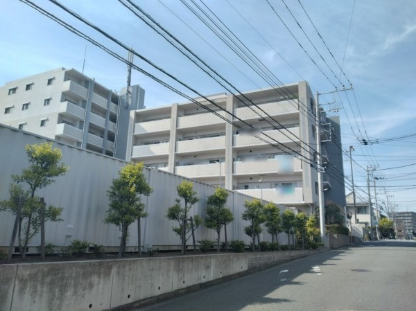 藤沢市並木台、マンションの外観画像です