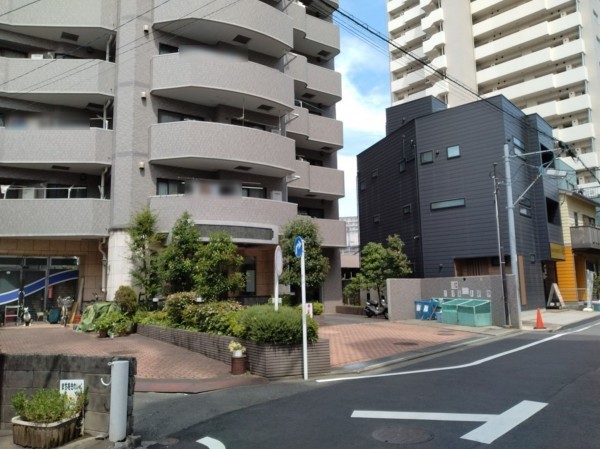 藤沢市藤沢、マンションのエントランス画像です