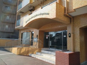 藤沢市鵠沼花沢町、マンションのエントランス画像です