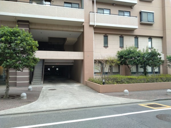 藤沢市藤沢、マンションの画像です