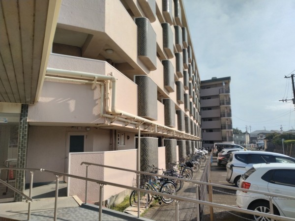 藤沢市鵠沼海岸、マンションの画像です