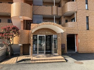 藤沢市藤沢、マンションの画像です