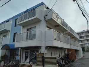 藤沢市片瀬海岸、マンションの外観画像です
