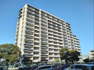 藤沢市川名、マンションの外観画像です