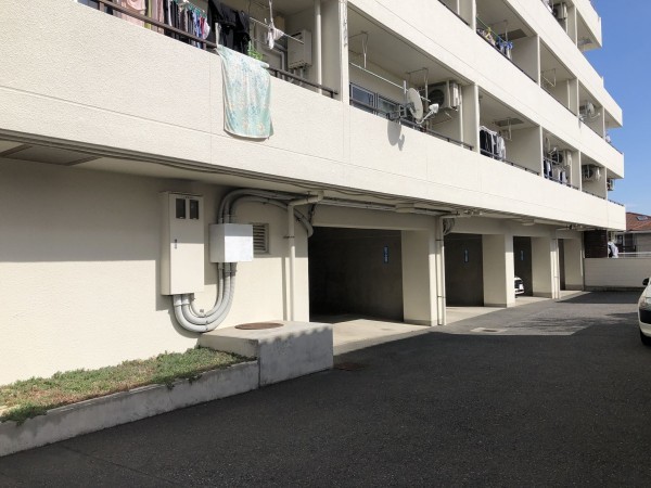 藤沢市羽鳥、マンションの外観画像です