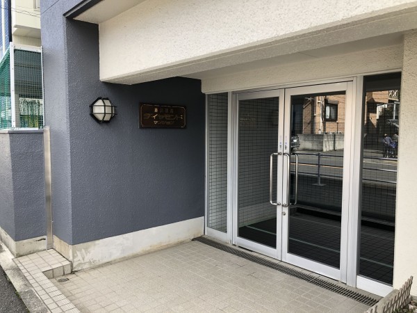 藤沢市羽鳥、マンションの外観画像です