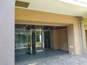 藤沢市川名、マンションのエントランス画像です