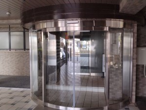 藤沢市片瀬海岸、マンションのエントランス画像です