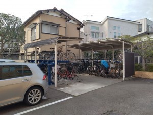 藤沢市本鵠沼、マンションの画像です