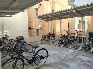 藤沢市南藤沢、マンションの駐車場画像です
