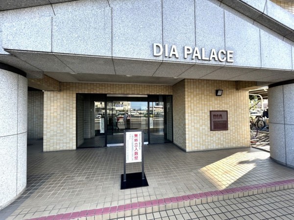 前橋市元総社町、マンションのエントランス画像です