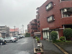 前橋市三河町、マンションの外観画像です