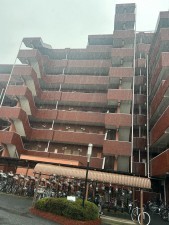 前橋市三河町、マンションの外観画像です