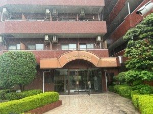 前橋市三河町、マンションのエントランス画像です