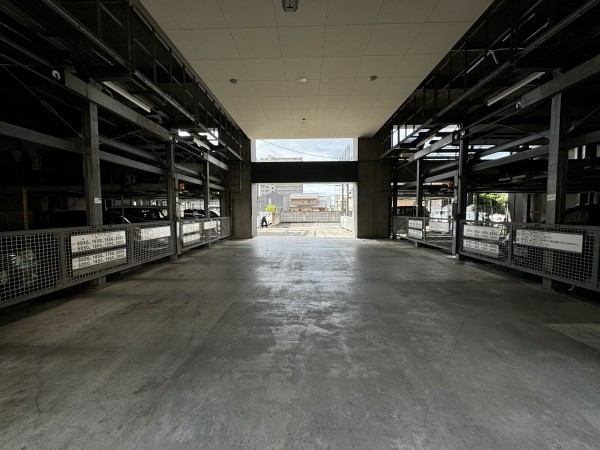 前橋市大手町、マンションの駐車場画像です