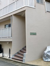 目黒区駒場、マンションのエントランス画像です