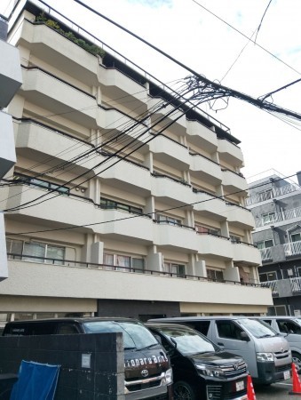 渋谷区桜丘町、マンションの外観画像です