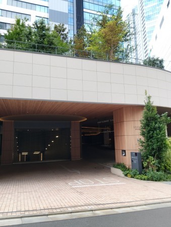 渋谷区桜丘町、マンションの駐車場画像です