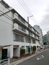 渋谷区渋谷、マンションの外観画像です