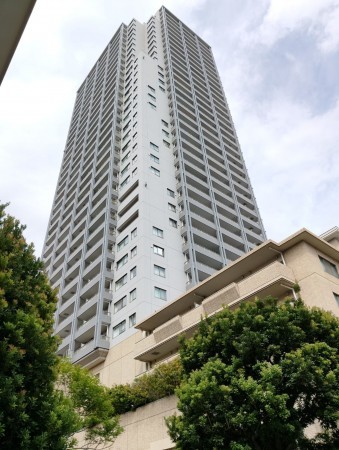 渋谷区代官山町、マンションの外観画像です