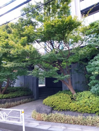 渋谷区南平台町、マンションのエントランス画像です