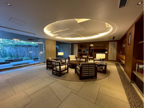 渋谷区東、マンションのエントランス画像です