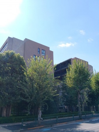 目黒区大橋、マンションの外観画像です