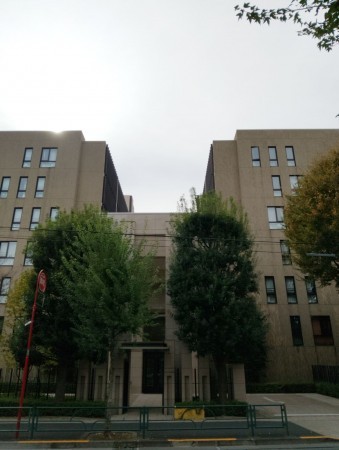 目黒区大橋、マンションの外観画像です