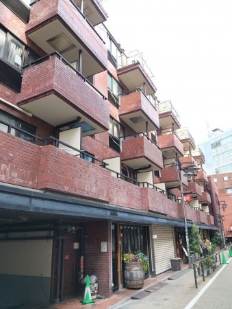 渋谷区道玄坂、マンションの外観画像です