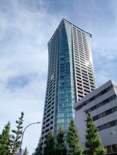 渋谷区宇田川町、マンションの外観画像です