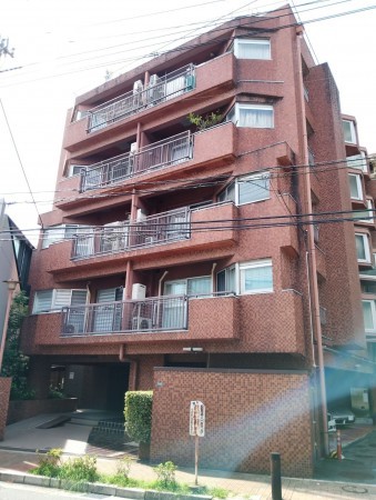 渋谷区広尾、マンションの外観画像です