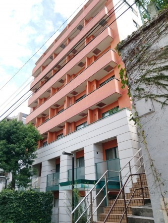 渋谷区円山町、マンションの外観画像です