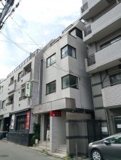 渋谷区円山町、マンションの外観画像です