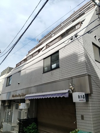 渋谷区円山町、マンションの外観画像です