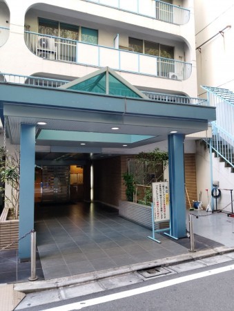 渋谷区宇田川町、マンションのエントランス画像です