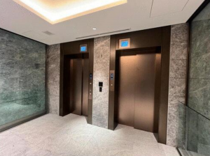 渋谷区渋谷、マンションのエントランス画像です