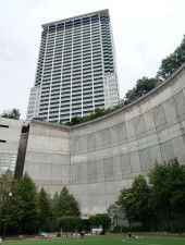 目黒区大橋、マンションの外観画像です