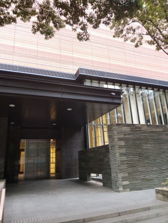 目黒区大橋、マンションのエントランス画像です