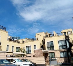 渋谷区鉢山町、マンションの画像です