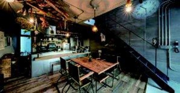 渋谷区富ヶ谷、マンションの周辺の街並み画像です