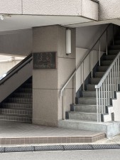 渋谷区南平台町、マンションのエントランス画像です