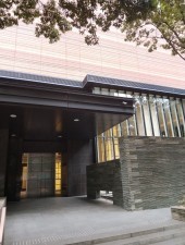 目黒区大橋、マンションのエントランス画像です