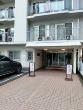 渋谷区南平台町、マンションのエントランス画像です