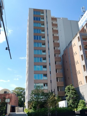渋谷区松濤、マンションの外観画像です
