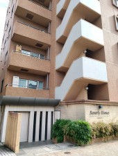 渋谷区松濤、マンションのエントランス画像です