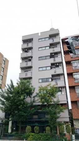 渋谷区神泉町、マンションの外観画像です