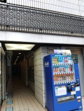 渋谷区南平台町、収益物件/店舗付住宅のエントランス画像です