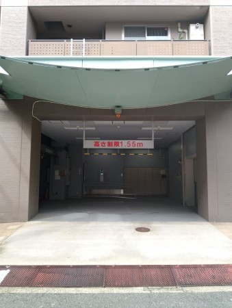 目黒区青葉台、マンションの駐車場画像です